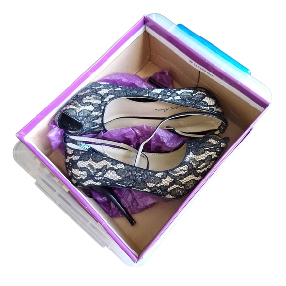 Charlotte Russe Black Lace Peep Toe Heels Ankle Strap Stilettos Size 6 - Picture 8 of 8